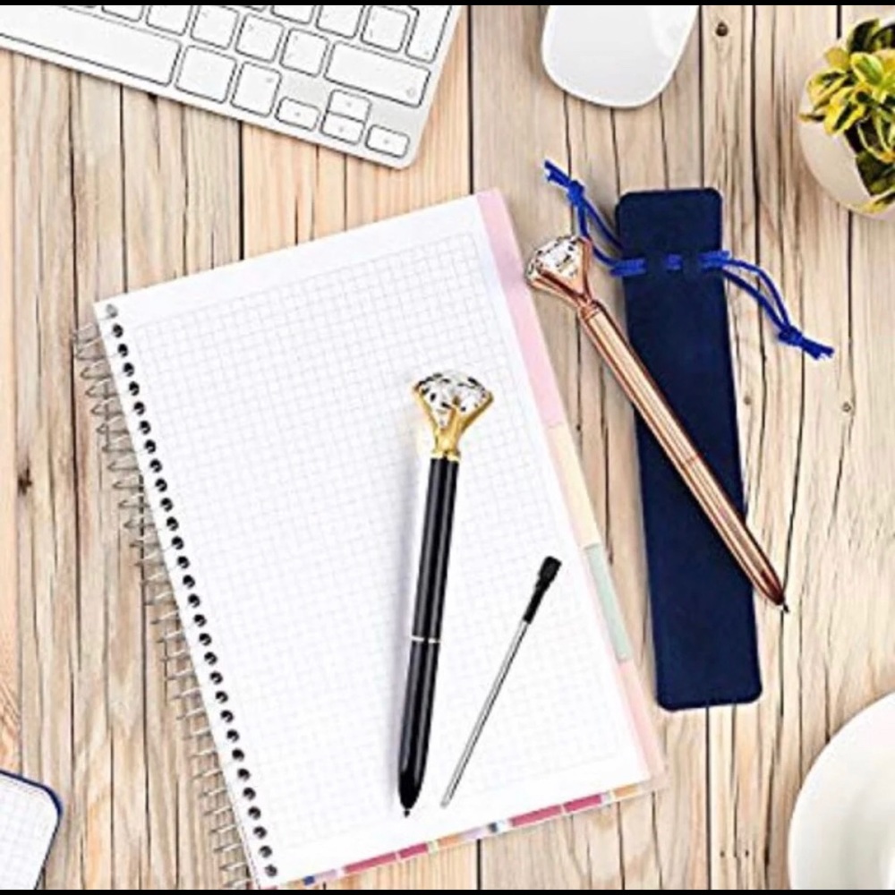 Single Diamond studded pen